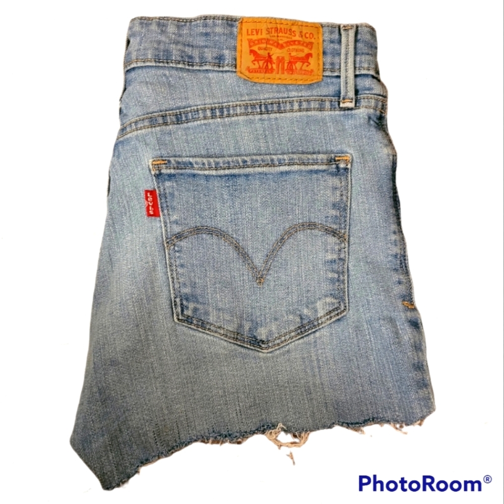 Levis size 29 shorts